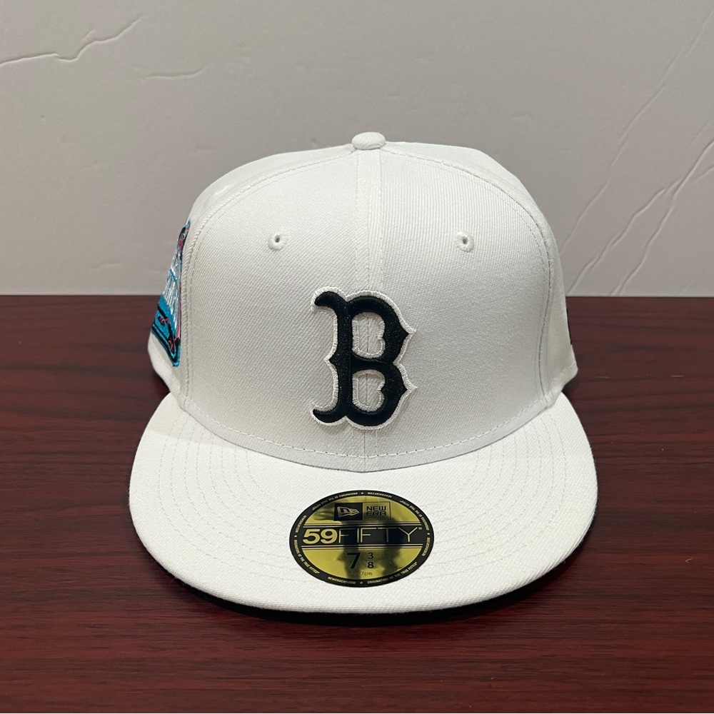 New Era, 59Fifty Fitted Hat, Boston Red Sox, White & Black